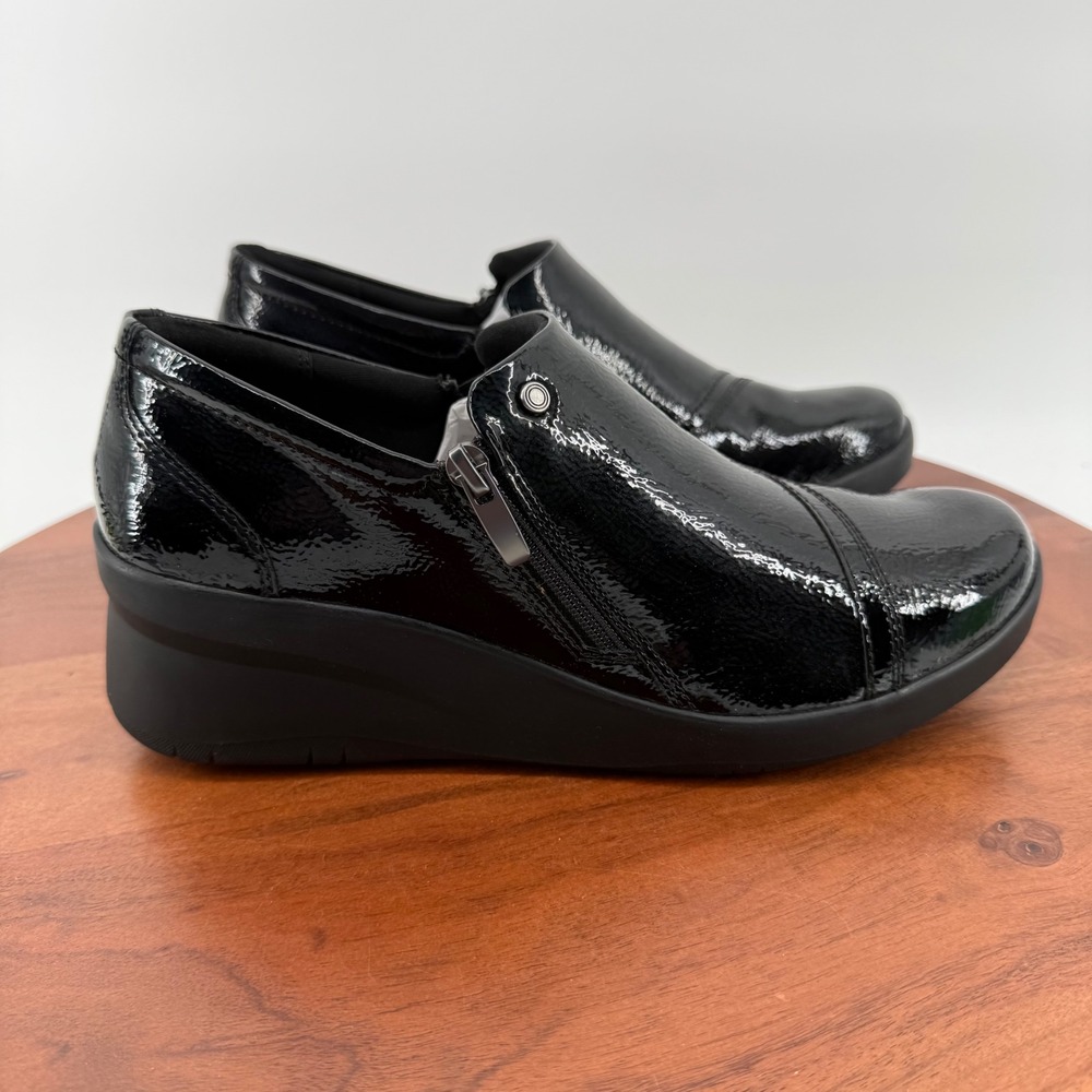 Clarks Collection Suttyn Zip Black Crinkle Patent Wedge Bootie Shoes Womens 9.5M